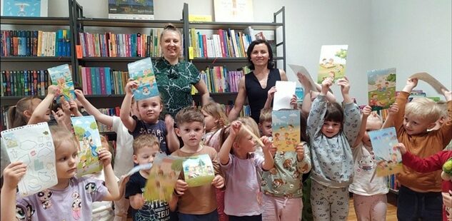 Biblioteka- Lubię tu być! Żabki w Filii nr 10