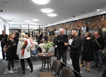 Wernisaż wystawy fotografii „W zawieszeniu”
