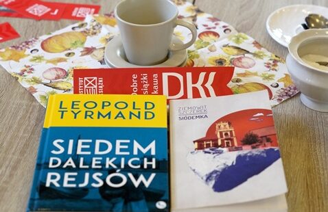 Ziemowit Szczerek „Siódemka” i Leopold Tyrmand „Siedem dalekich rejsów”